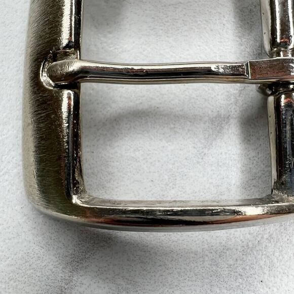Small Silver Tone Simple Basic Belt Buckle - Picture 4 of 9